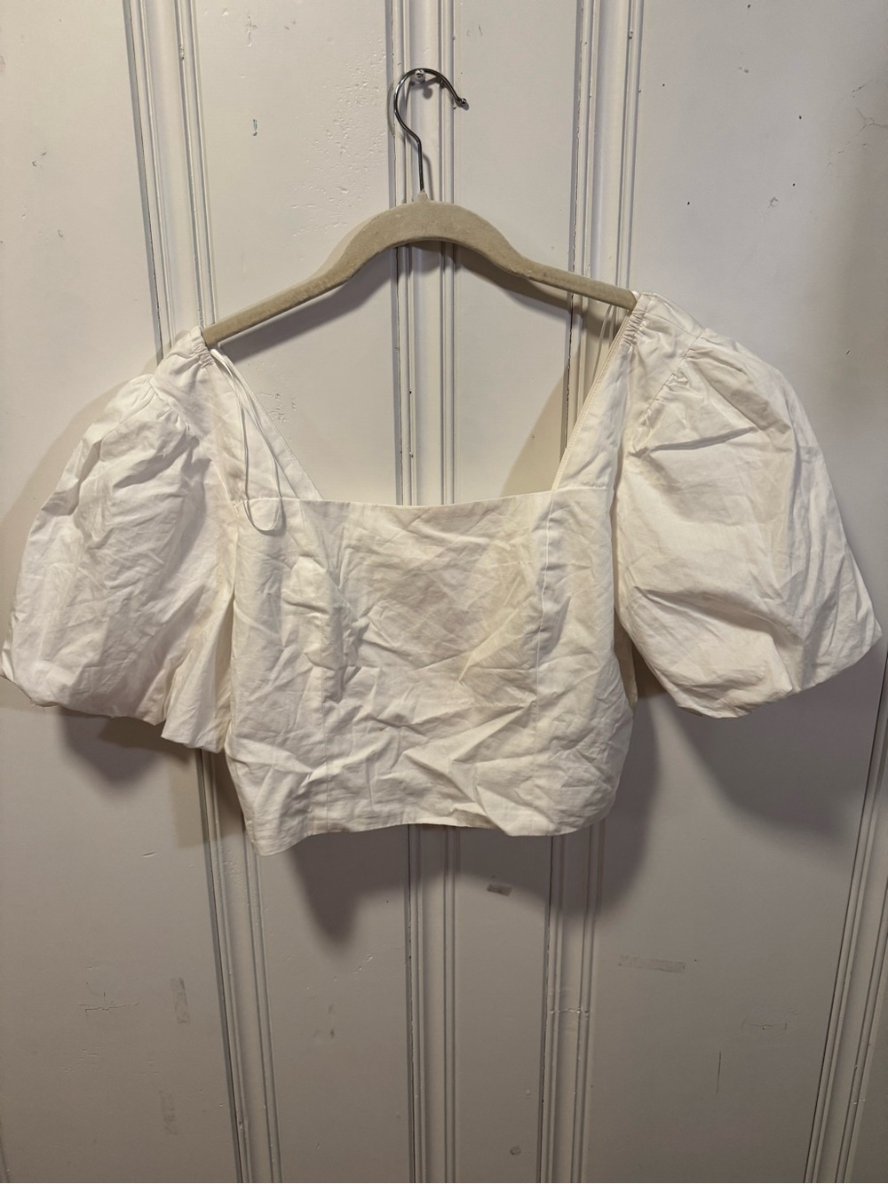 Gianni Bini White Puff Sleeve Square Neck Crop Top